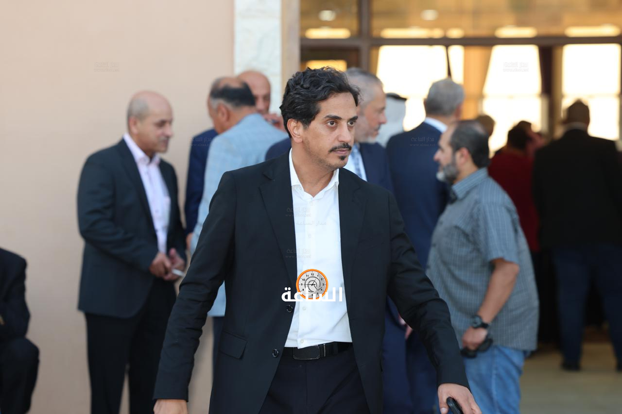 Madar Al-Saa Images 0.3874379651945523