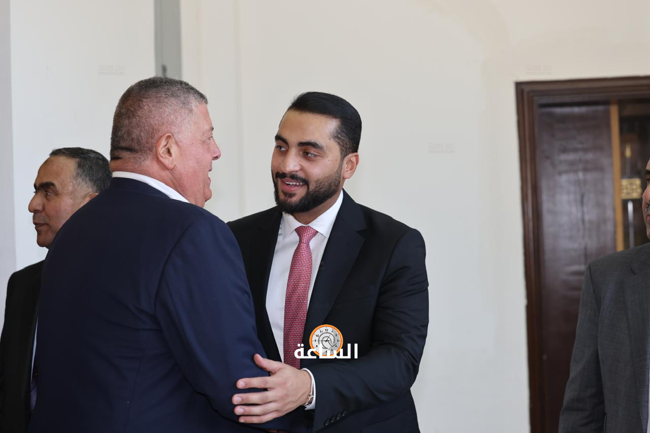Madar Al-Saa Images 0.9616492196337612