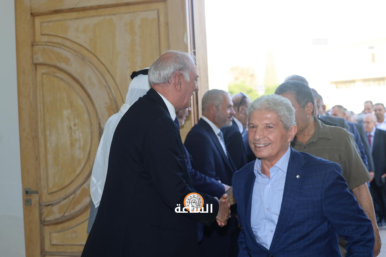 Madar Al-Saa Images 0.5714154221880692