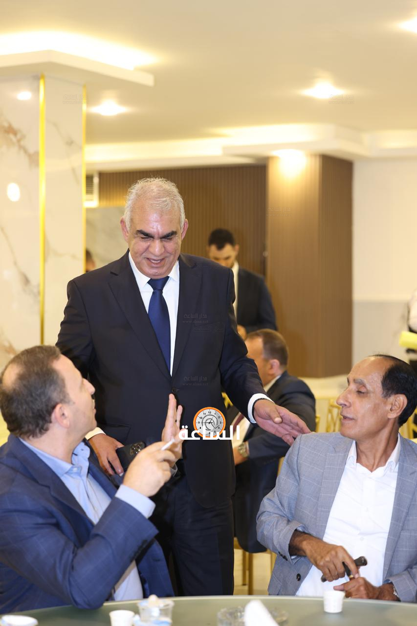 Madar Al-Saa Images 0.586835496602609