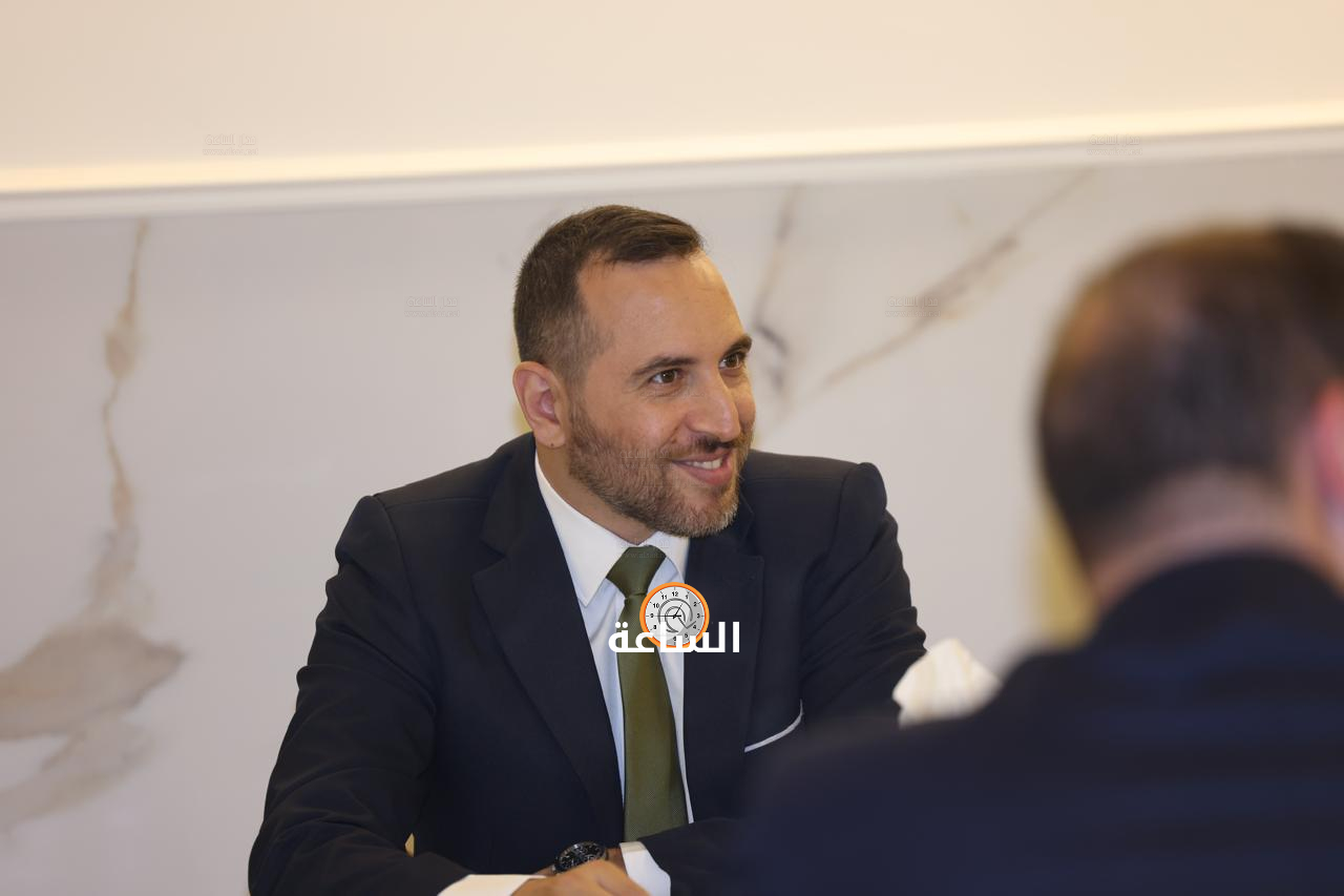 Madar Al-Saa Images 0.02174094382448999
