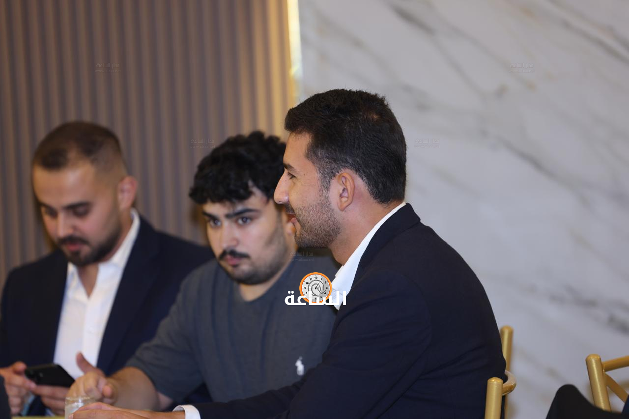 Madar Al-Saa Images 0.43380622676906055