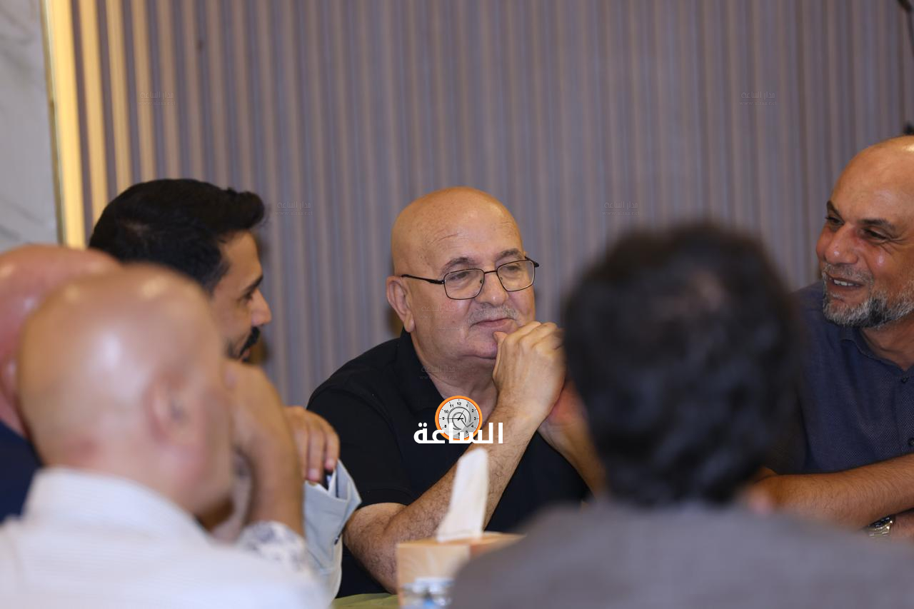 Madar Al-Saa Images 0.9373087737385105