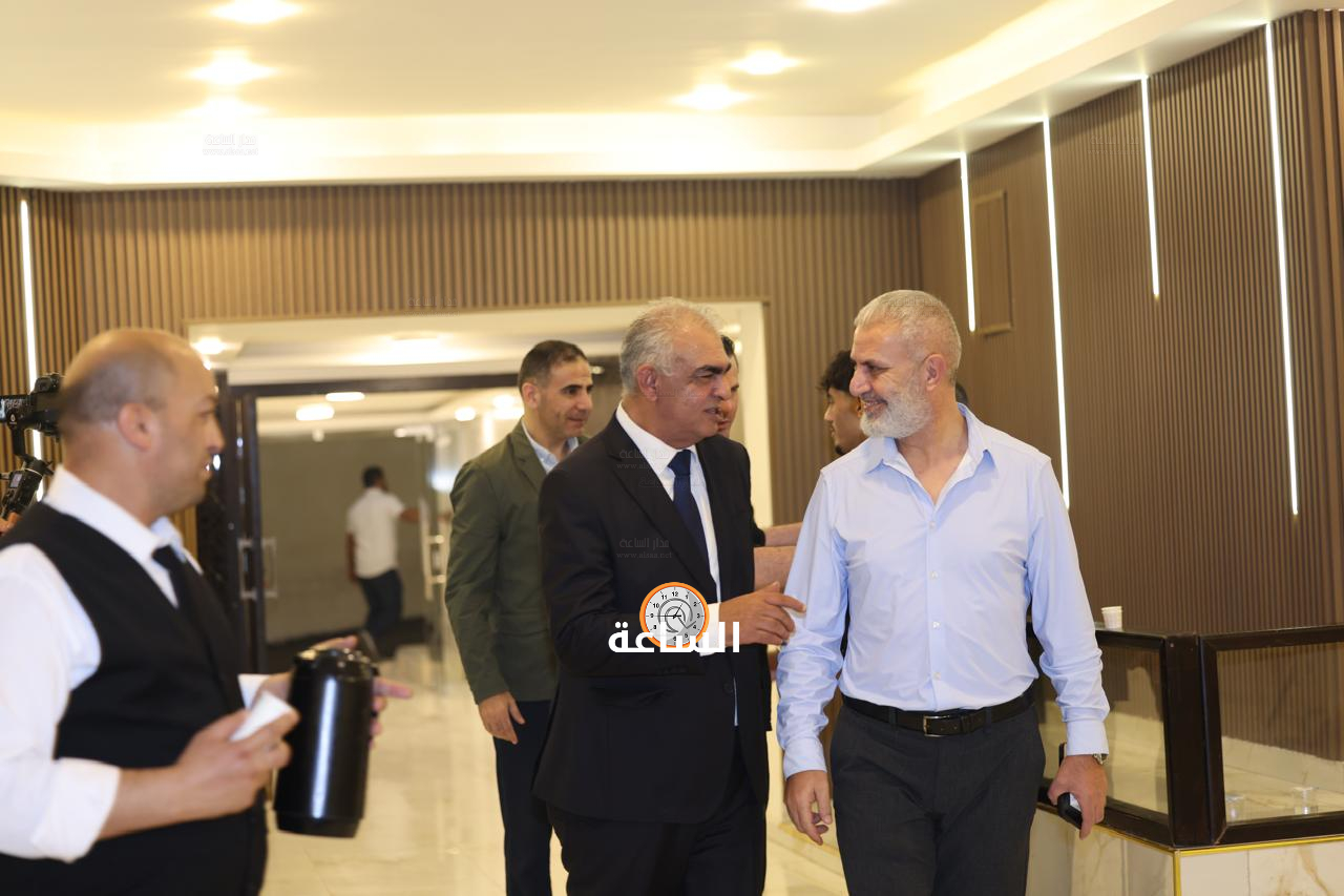 Madar Al-Saa Images 0.9407045676923759