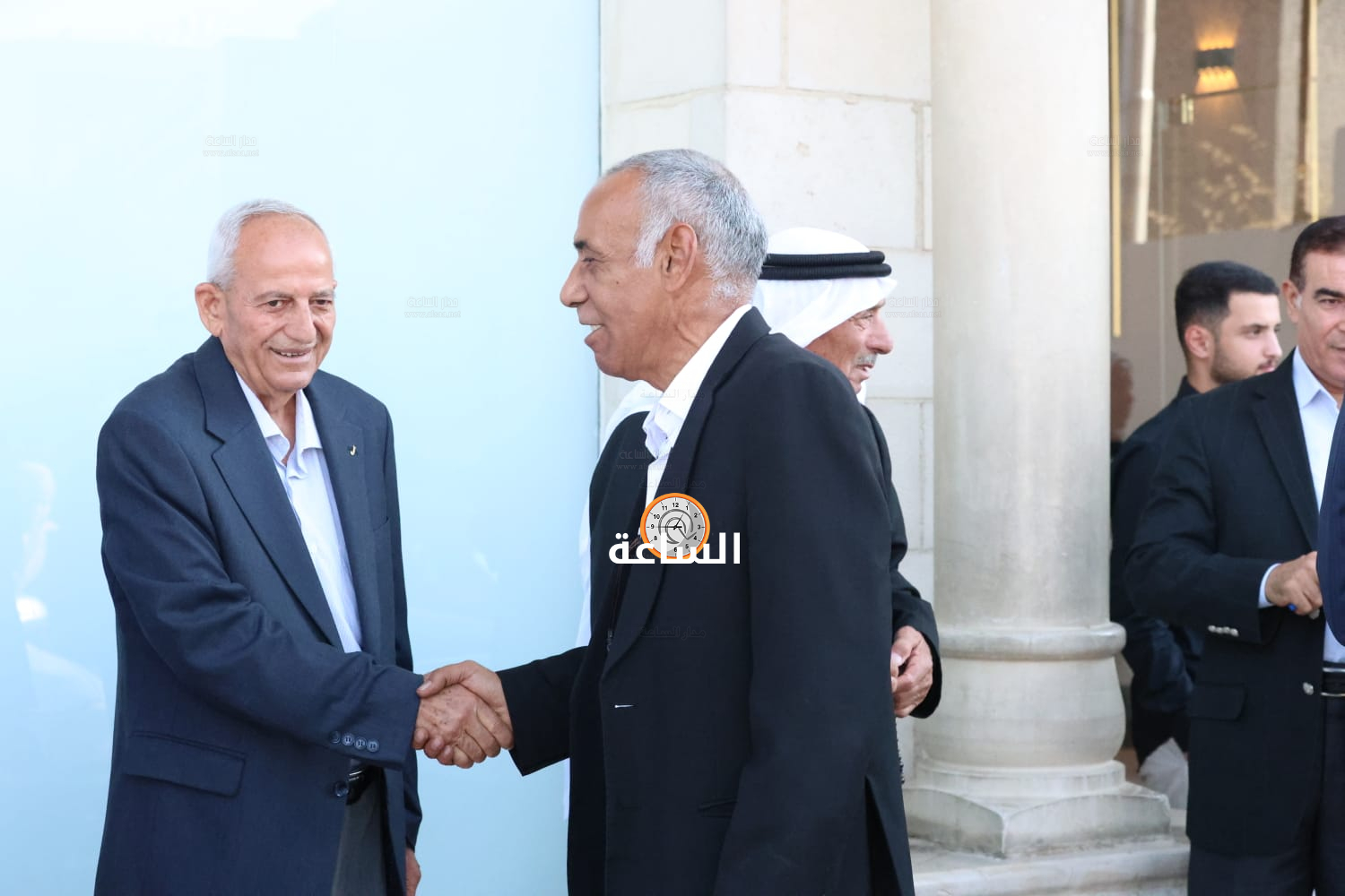 Madar Al-Saa Images 0.048140765640962146
