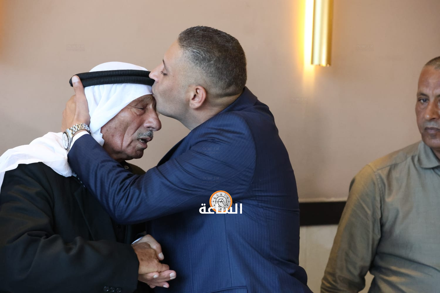 Madar Al-Saa Images 0.021031976565626387