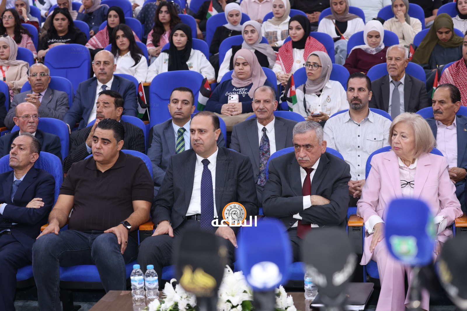 Madar Al-Saa Images 0.8293563608261317