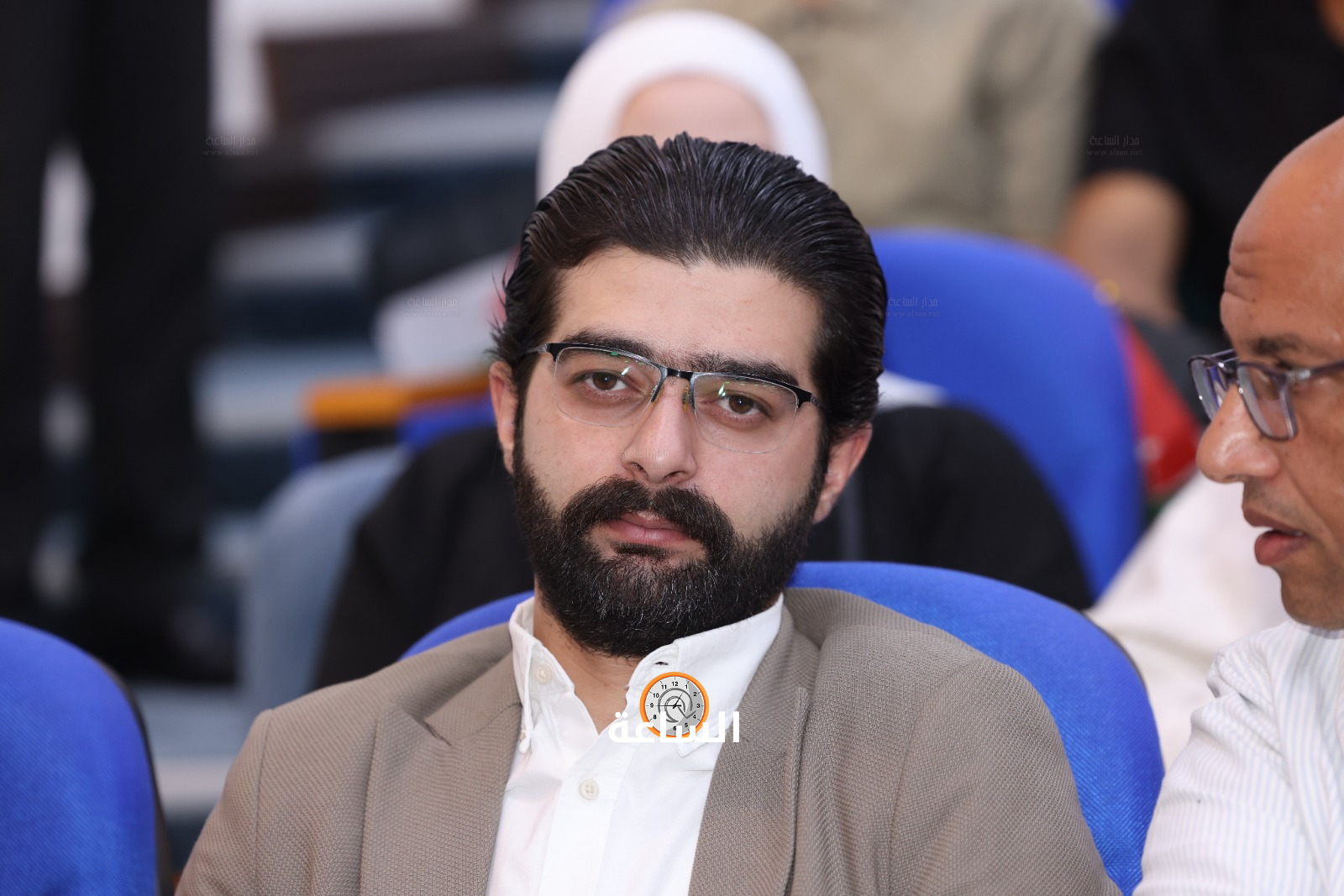 Madar Al-Saa Images 0.38063585394247945