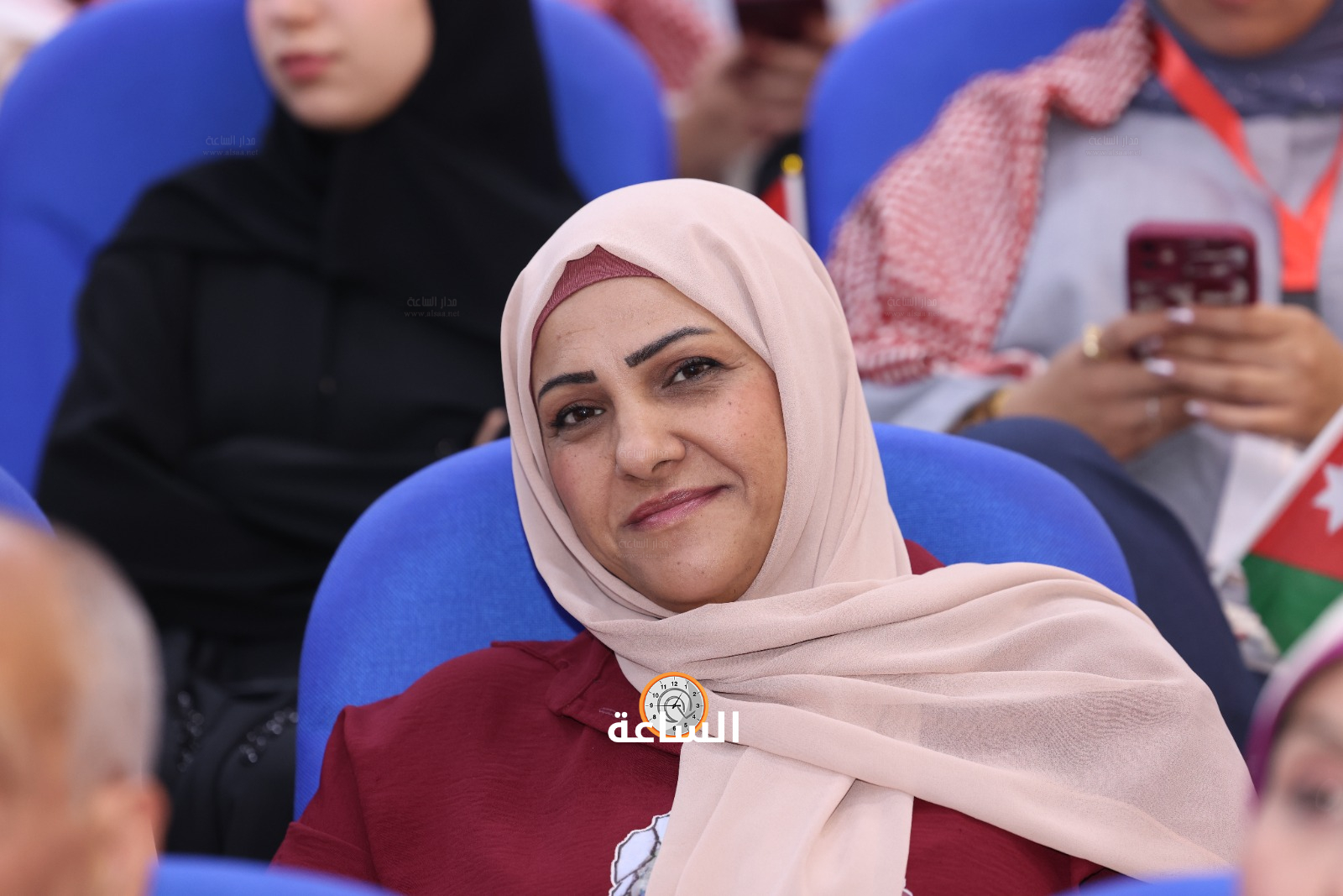 Madar Al-Saa Images 0.9470812580569968