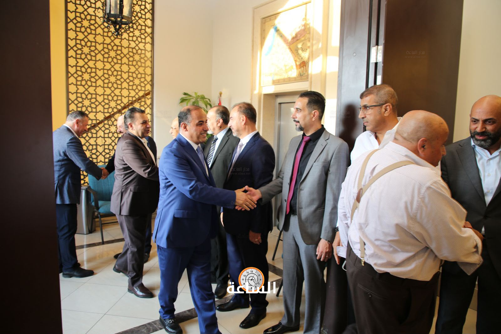 Madar Al-Saa Images 0.6954028836872808