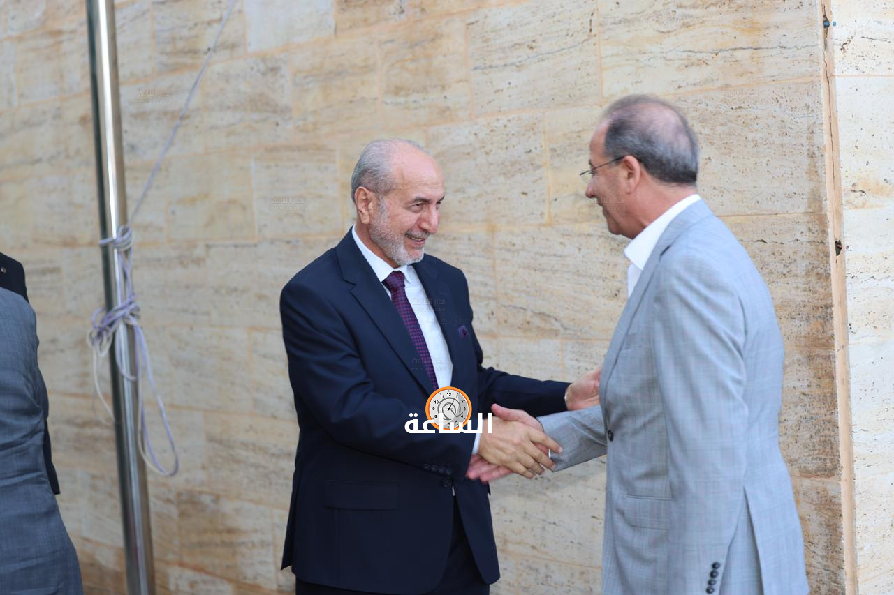 Madar Al-Saa Images 0.31087290943924284
