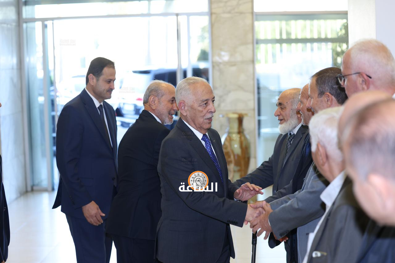 Madar Al-Saa Images 0.9875706824687328