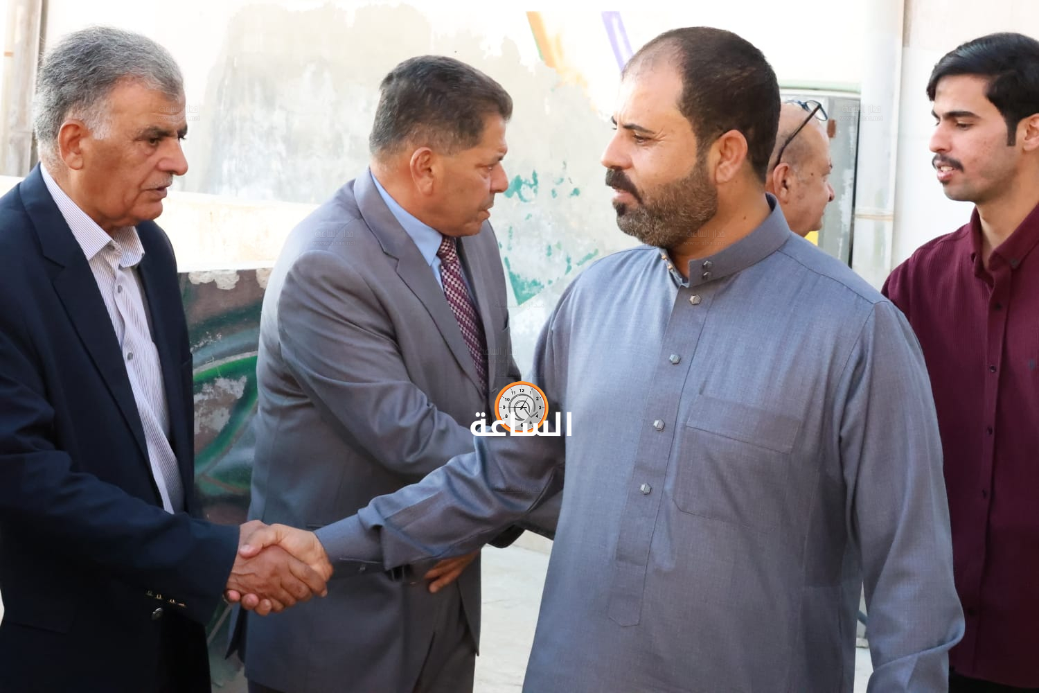 Madar Al-Saa Images 0.39268382059851004