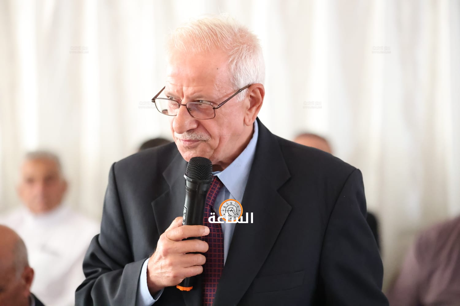 Madar Al-Saa Images 0.5880051203309814