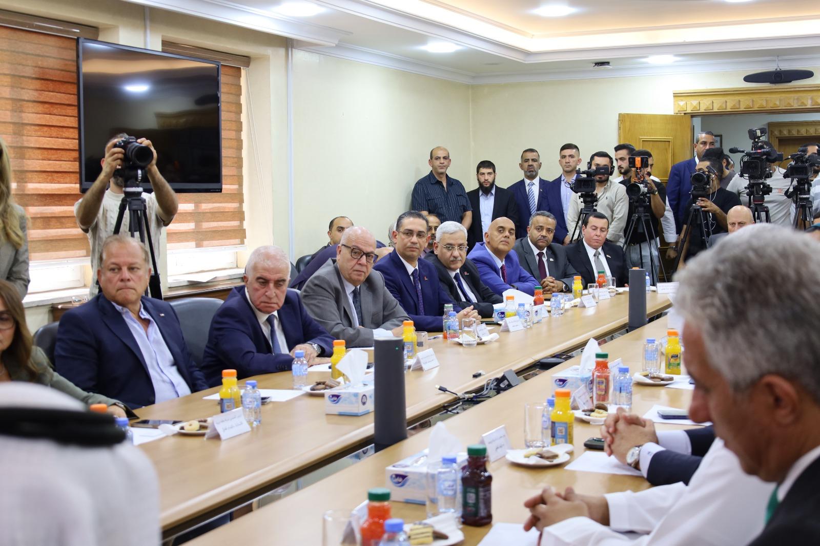 Madar Al-Saa Images 0.8815739317442167