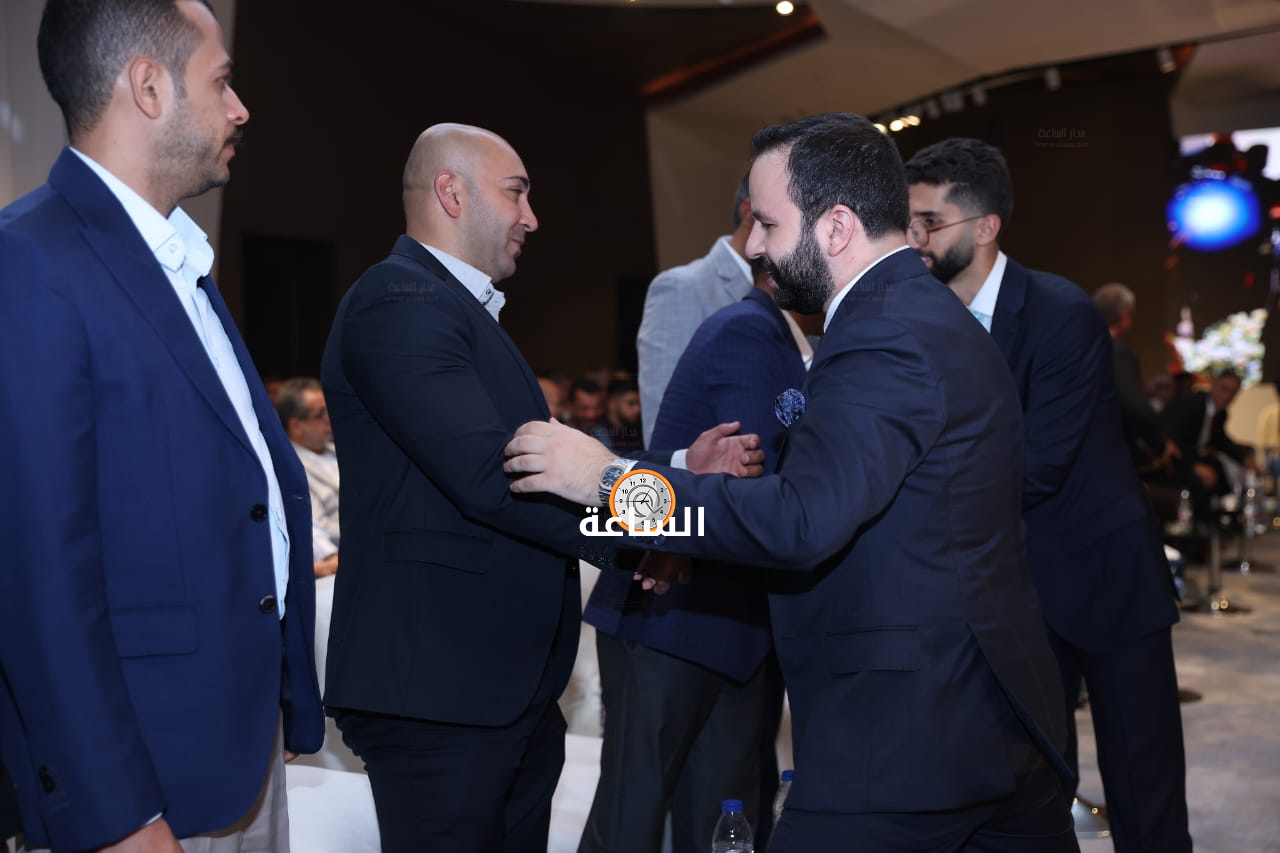 Madar Al-Saa Images 0.3809991383353205