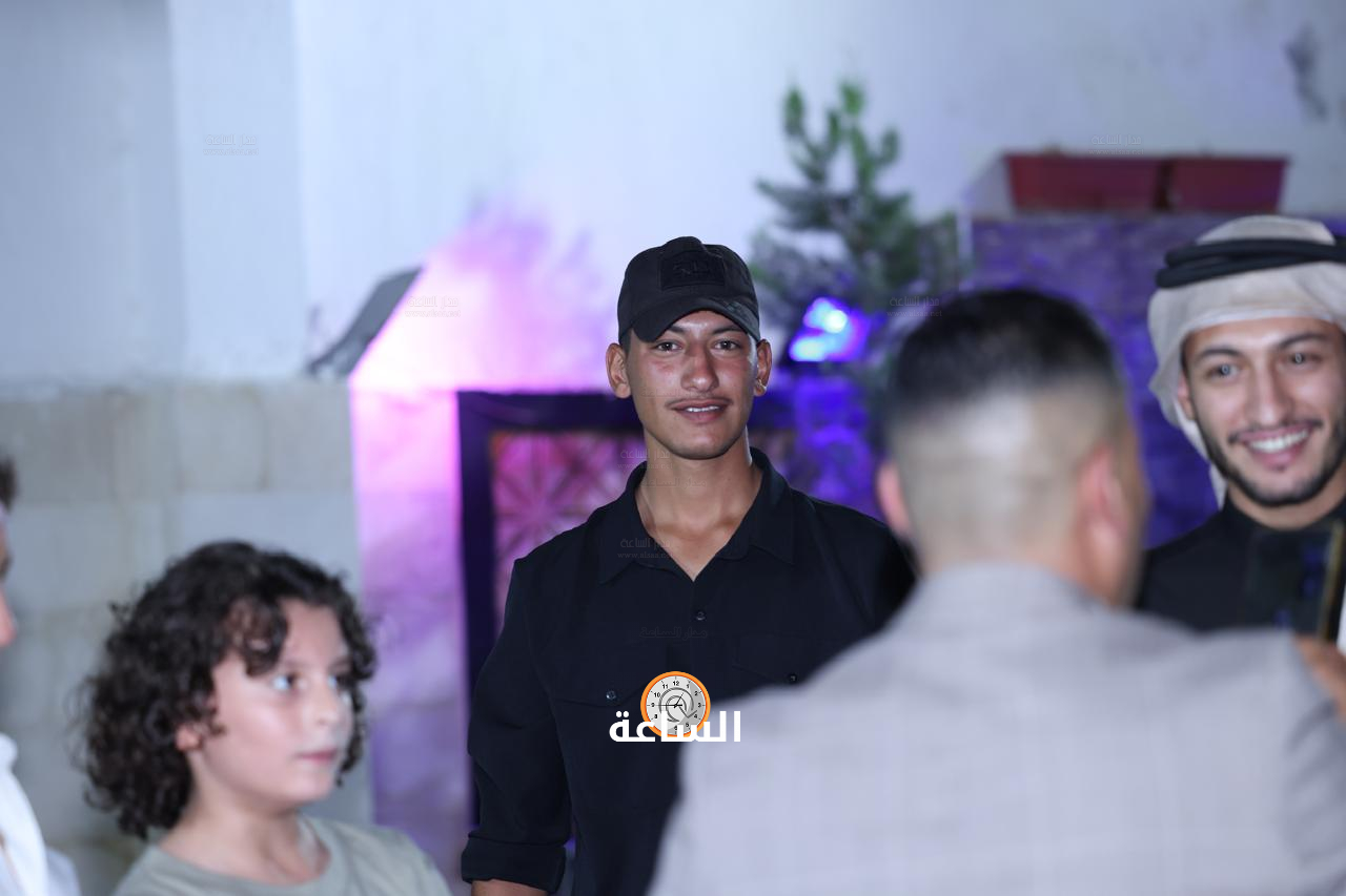 Madar Al-Saa Images 0.567104766097678