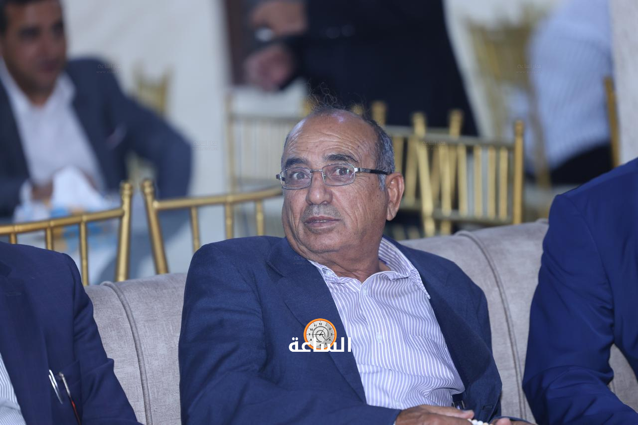 Madar Al-Saa Images 0.4590580689649342