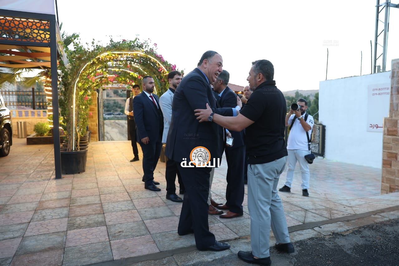 Madar Al-Saa Images 0.4772443838193464