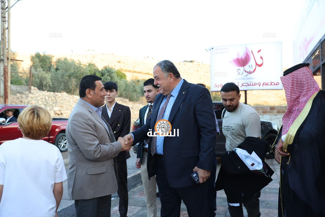 Madar Al-Saa Images 0.8508894591957084