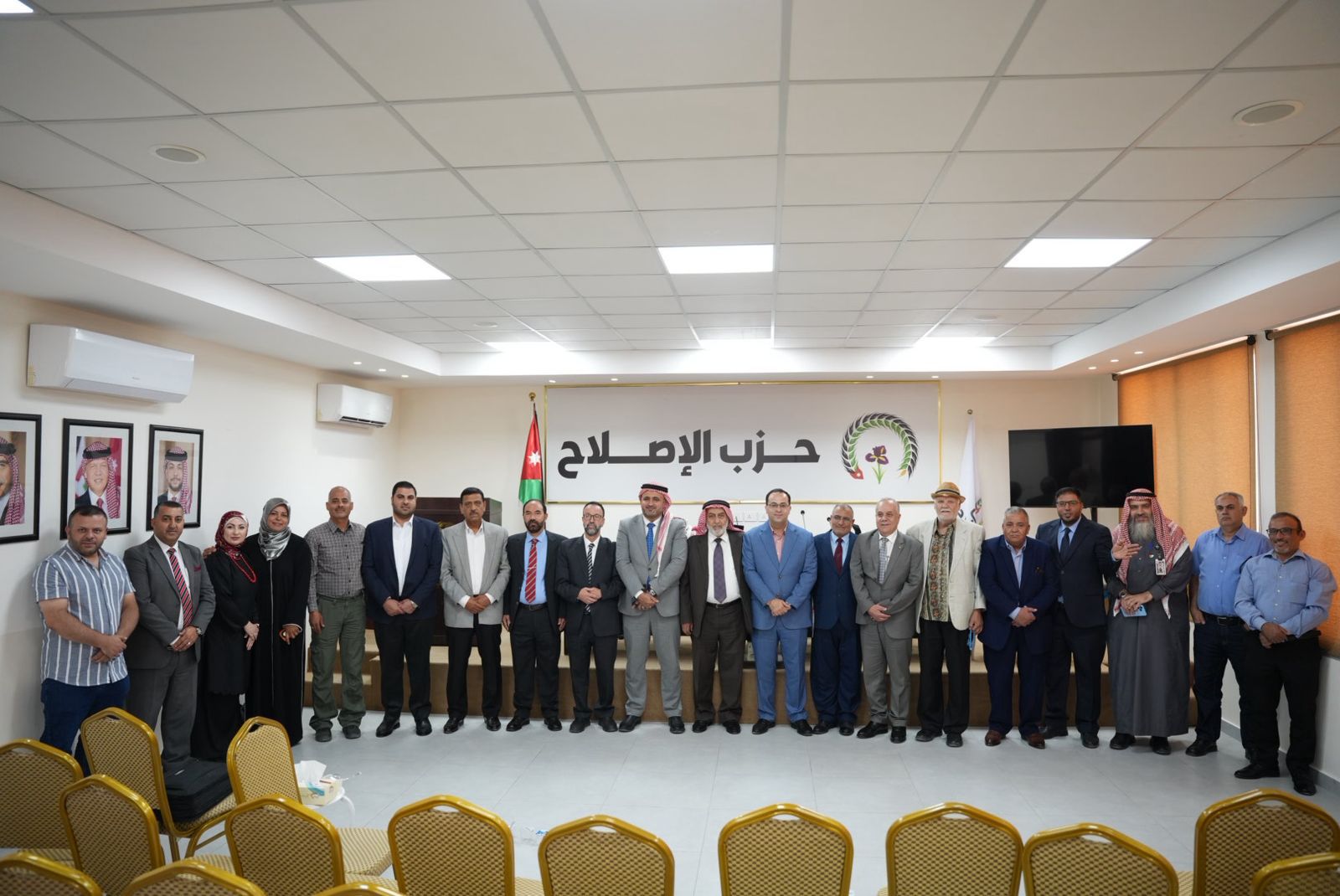 Madar Al-Saa Images 0.8633557735108948