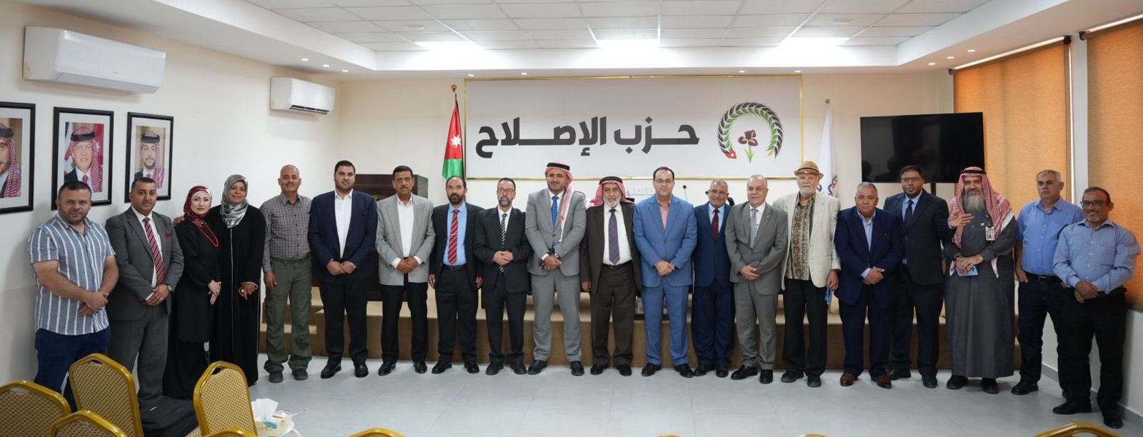 Madar Al-Saa Images 0.4418367095119484