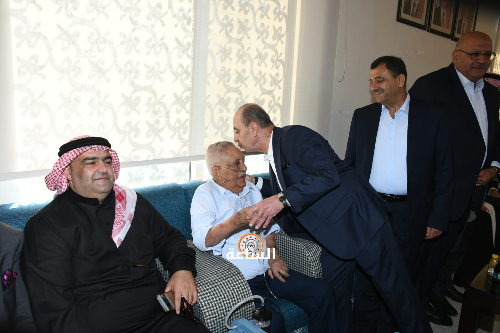 Madar Al-Saa Images 0.49193439872219413