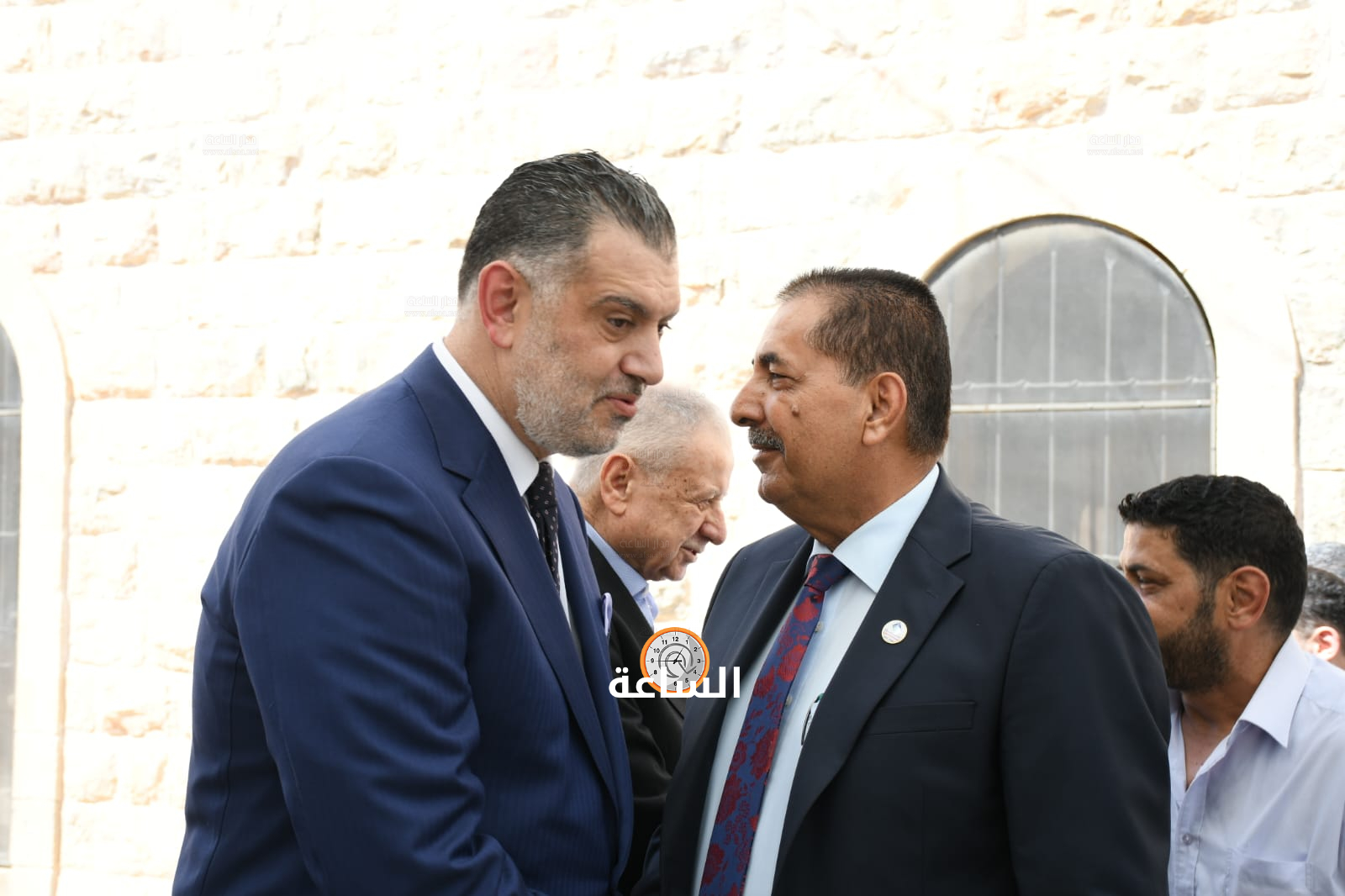 Madar Al-Saa Images 0.37772336372329895