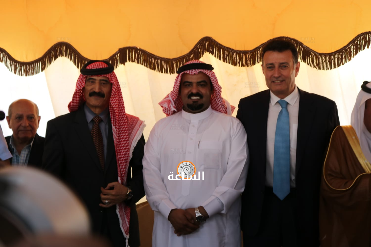 Madar Al-Saa Images 0.8886506074857228