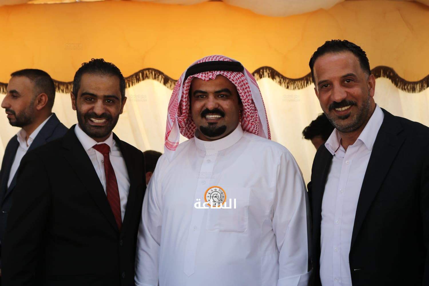 Madar Al-Saa Images 0.4890655657331472