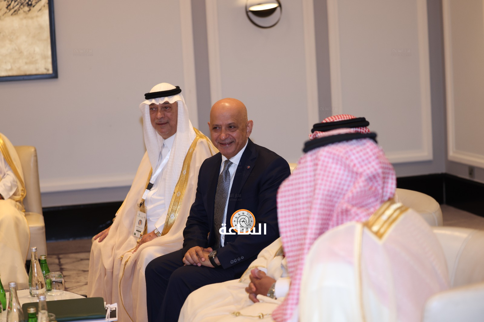 Madar Al-Saa Images 0.604230619204427