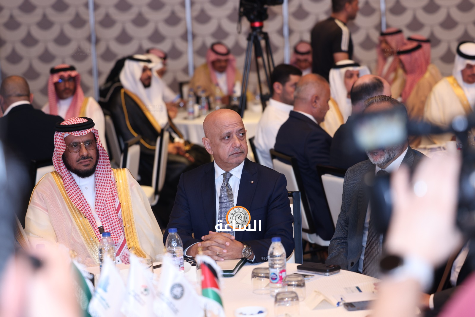 Madar Al-Saa Images 0.29807549974770264