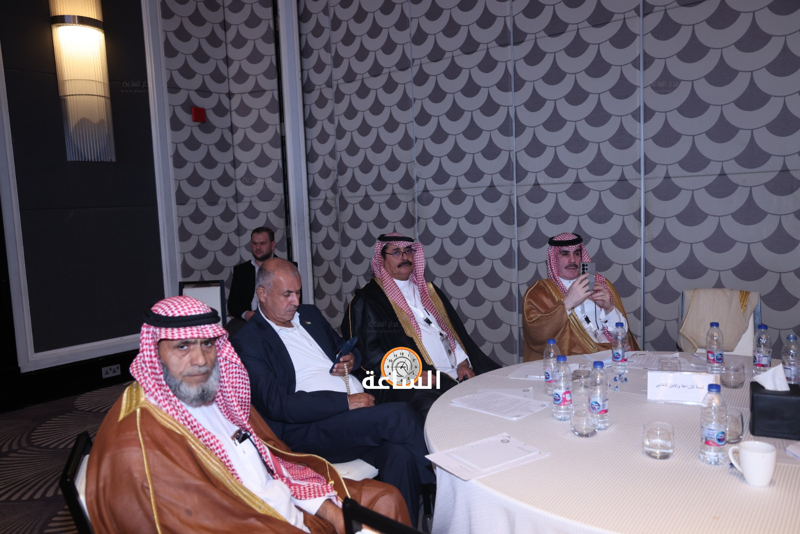 Madar Al-Saa Images 0.5498305393404609