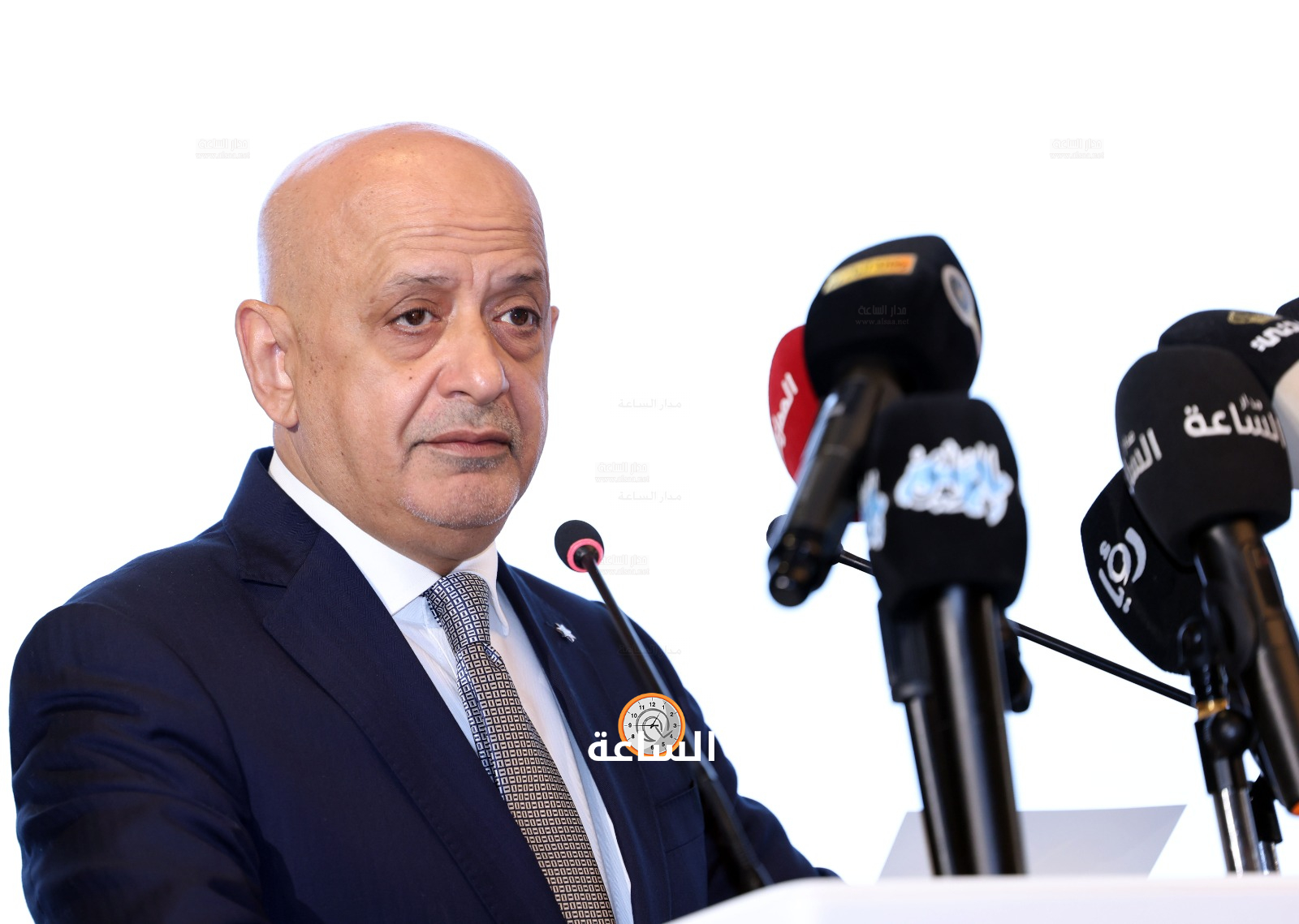 Madar Al-Saa Images 0.1671171135723467