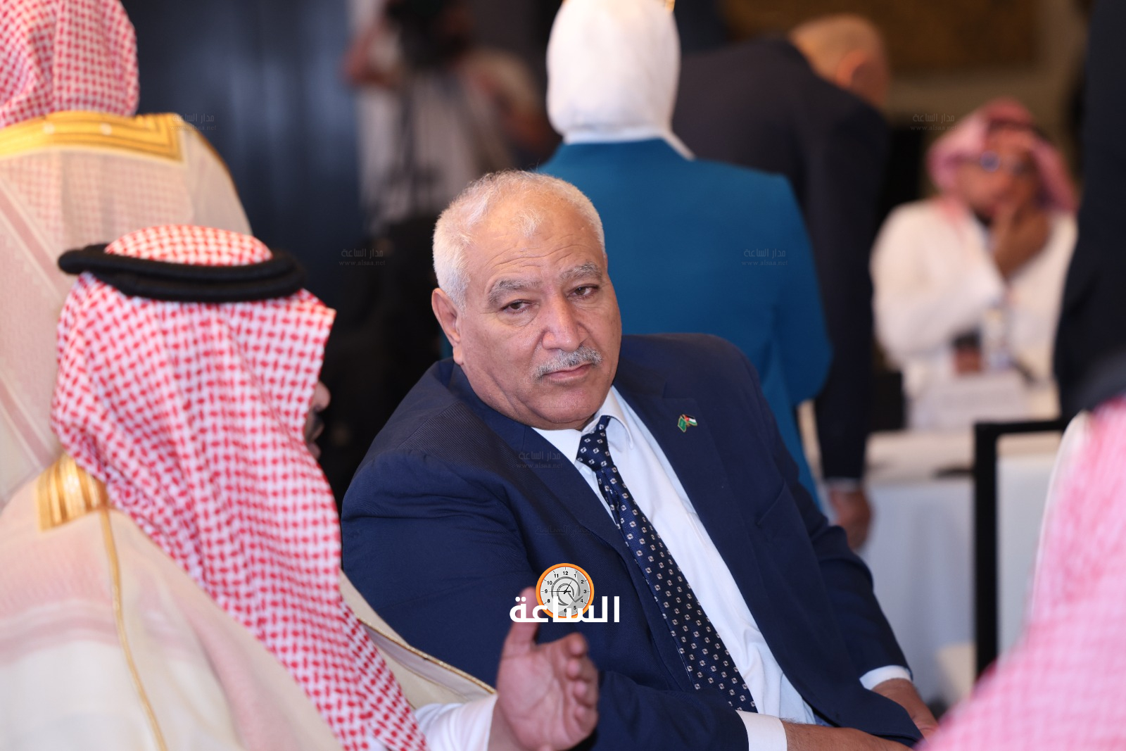 Madar Al-Saa Images 0.3942217439212027