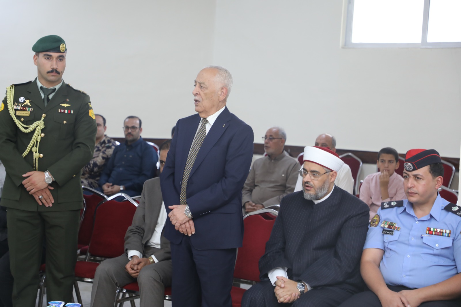 Madar Al-Saa Images 0.7541371054871776