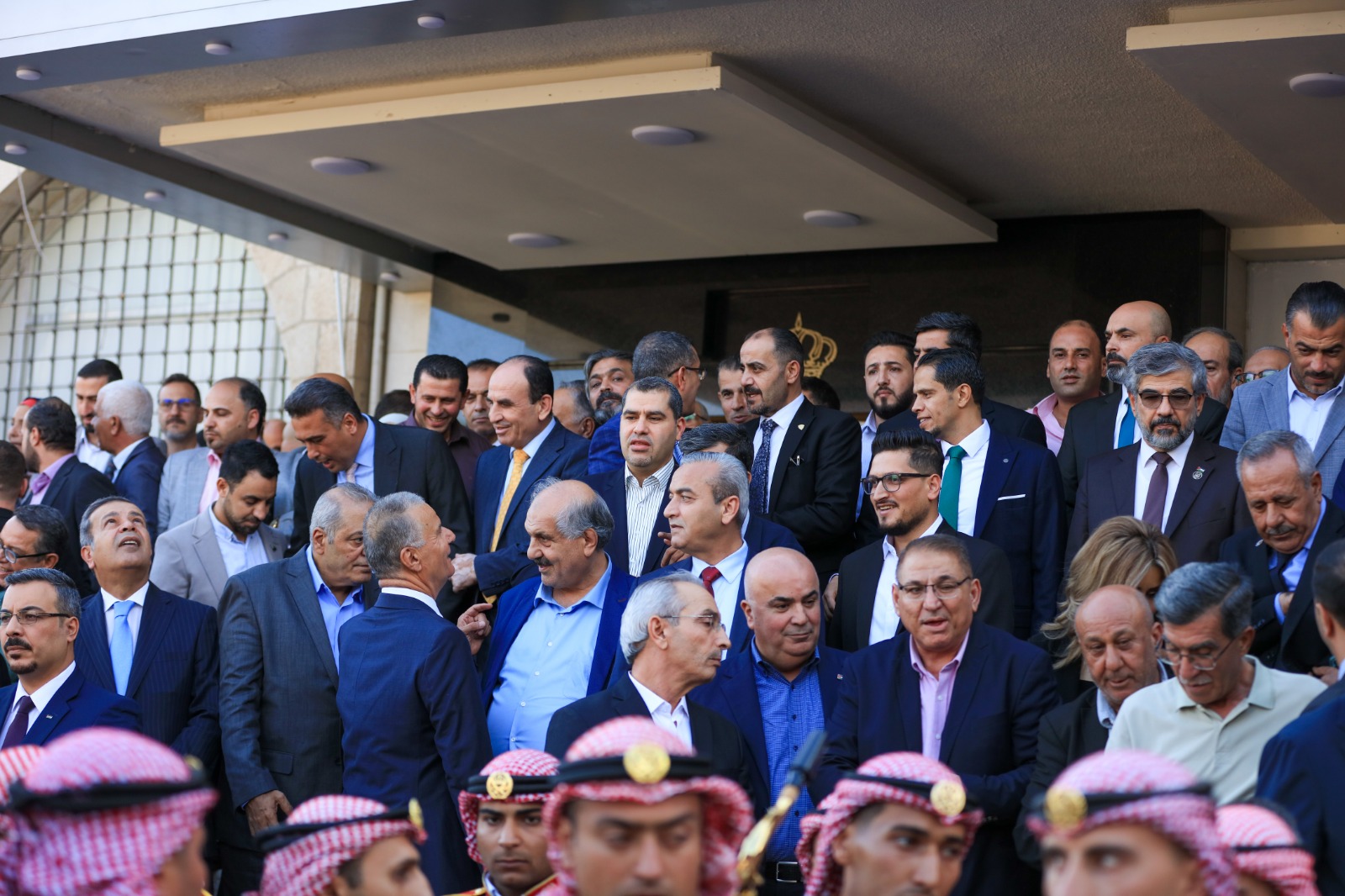 Madar Al-Saa Images 0.032489553117490466