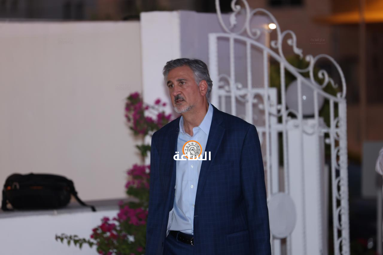 Madar Al-Saa Images 0.19562422810413282