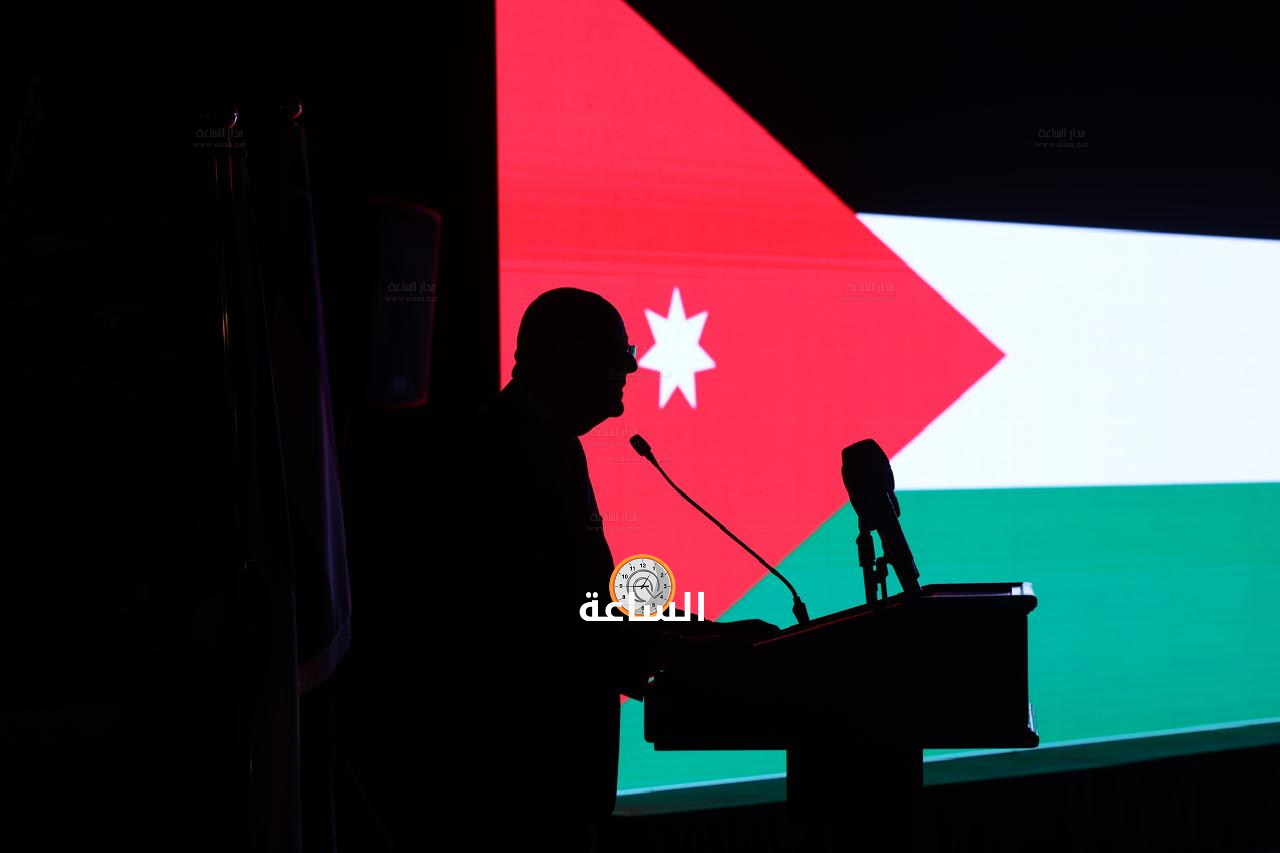 Madar Al-Saa Images 0.08229384390665395