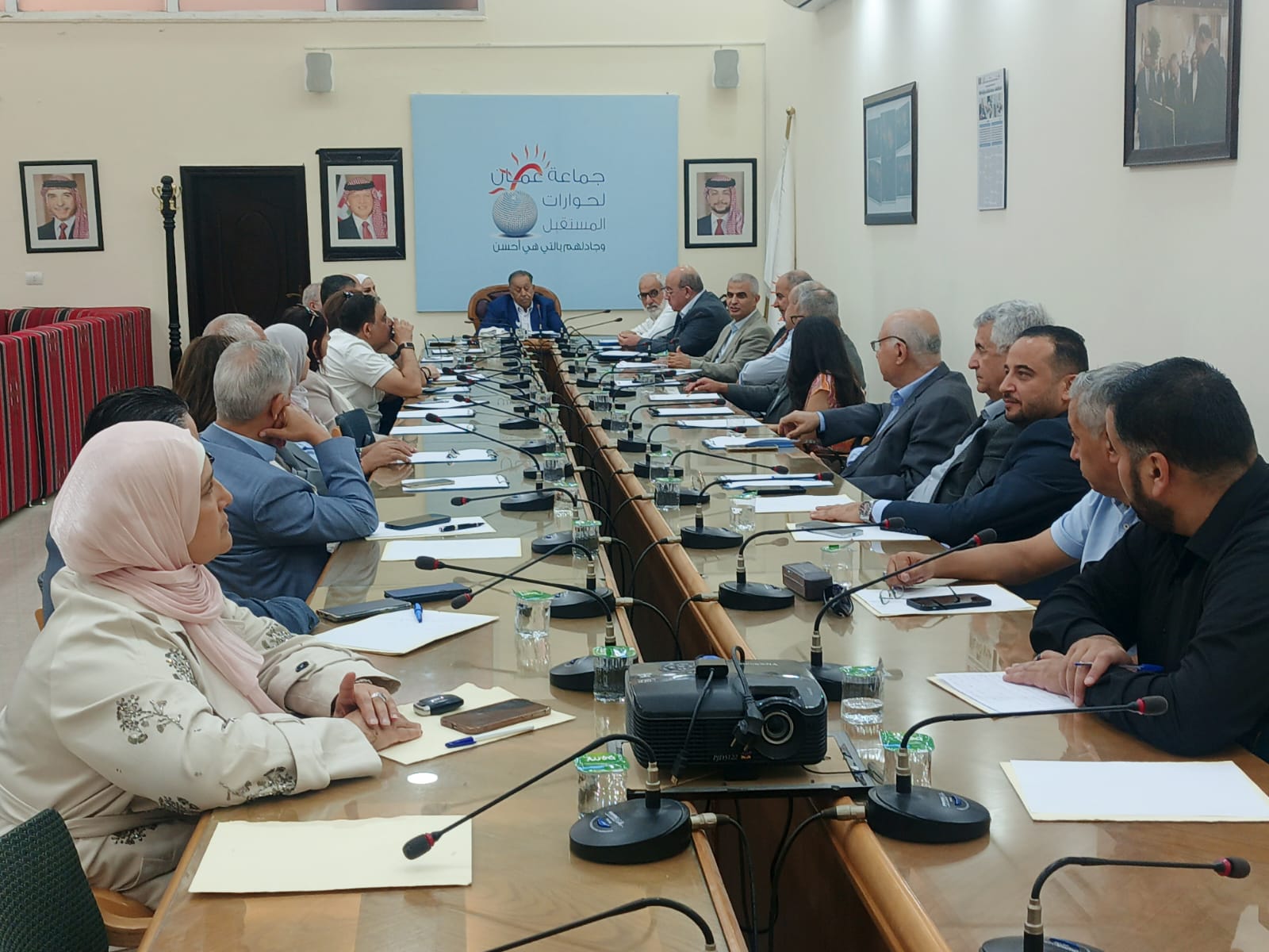 Madar Al-Saa Images 0.12984746314640383