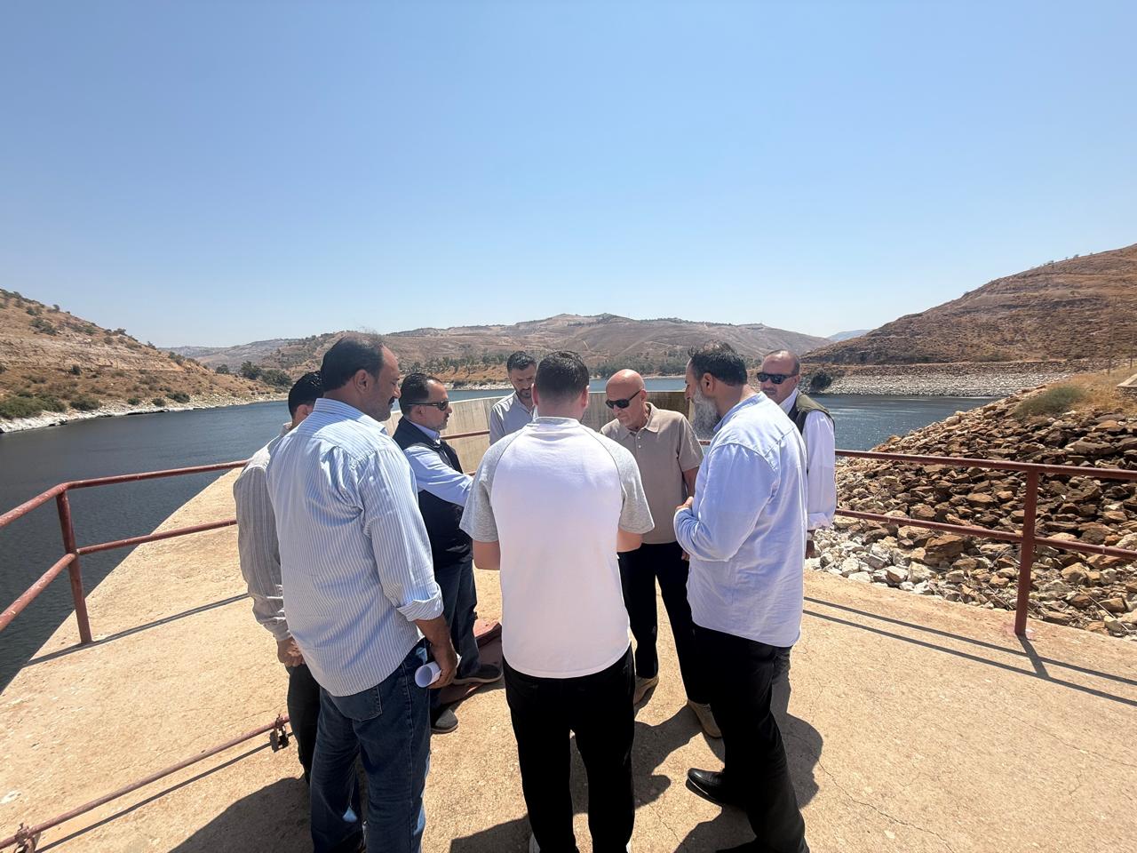 Madar Al-Saa Images 0.48700051247955856