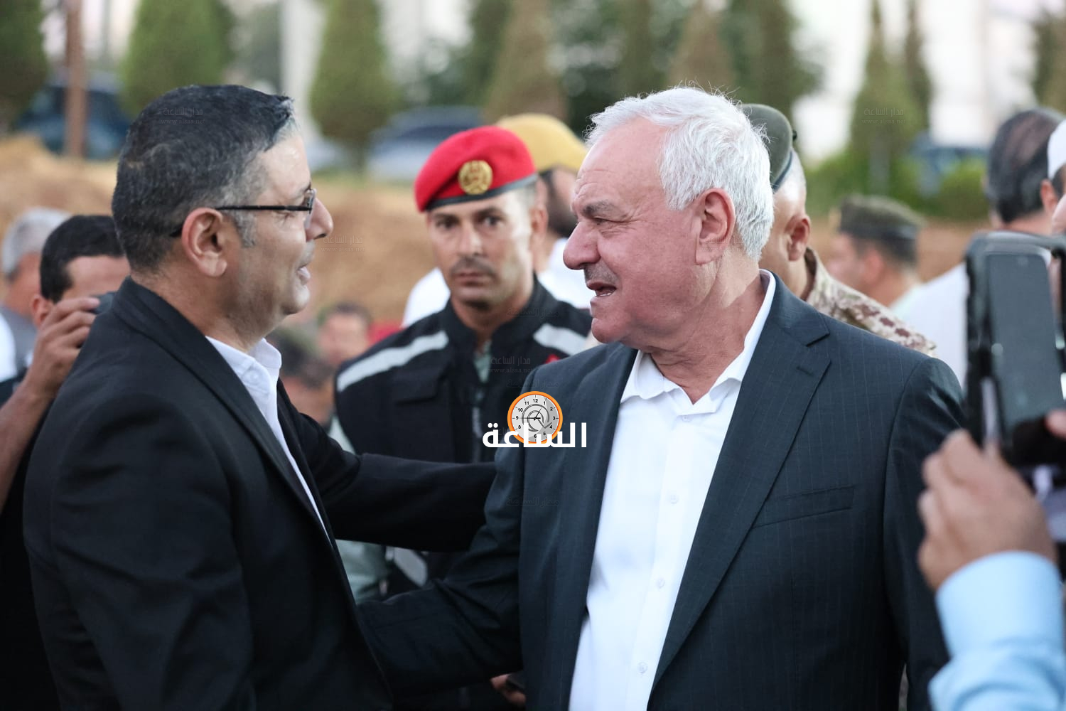 Madar Al-Saa Images 0.8087767999726369