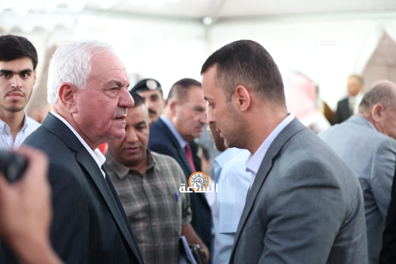 Madar Al-Saa Images 0.39618899690373044