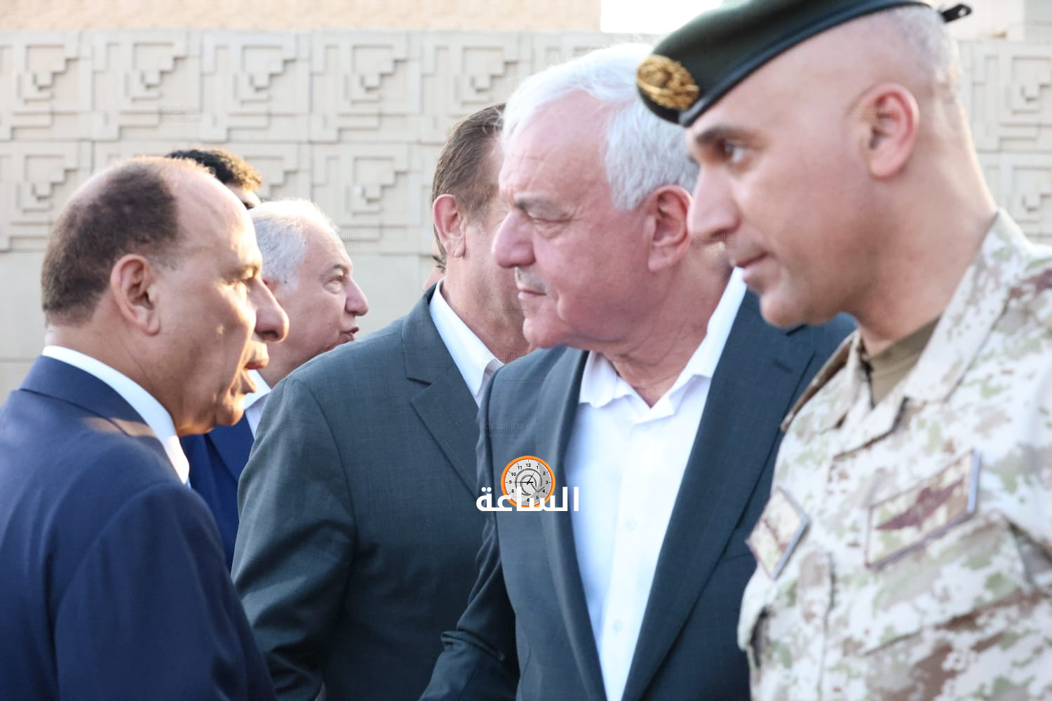 Madar Al-Saa Images 0.1653339243894666