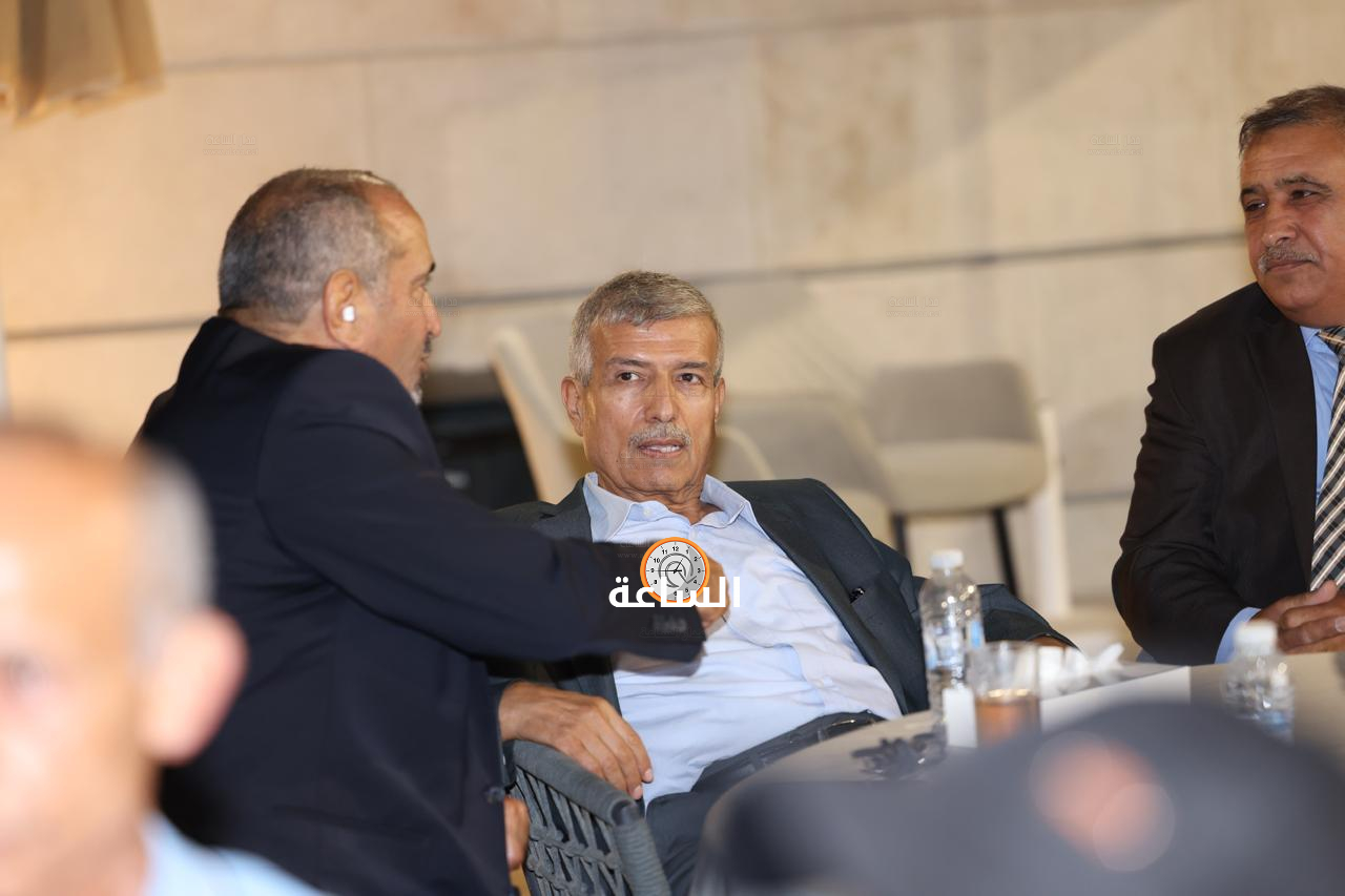 Madar Al-Saa Images 0.9291123197202851