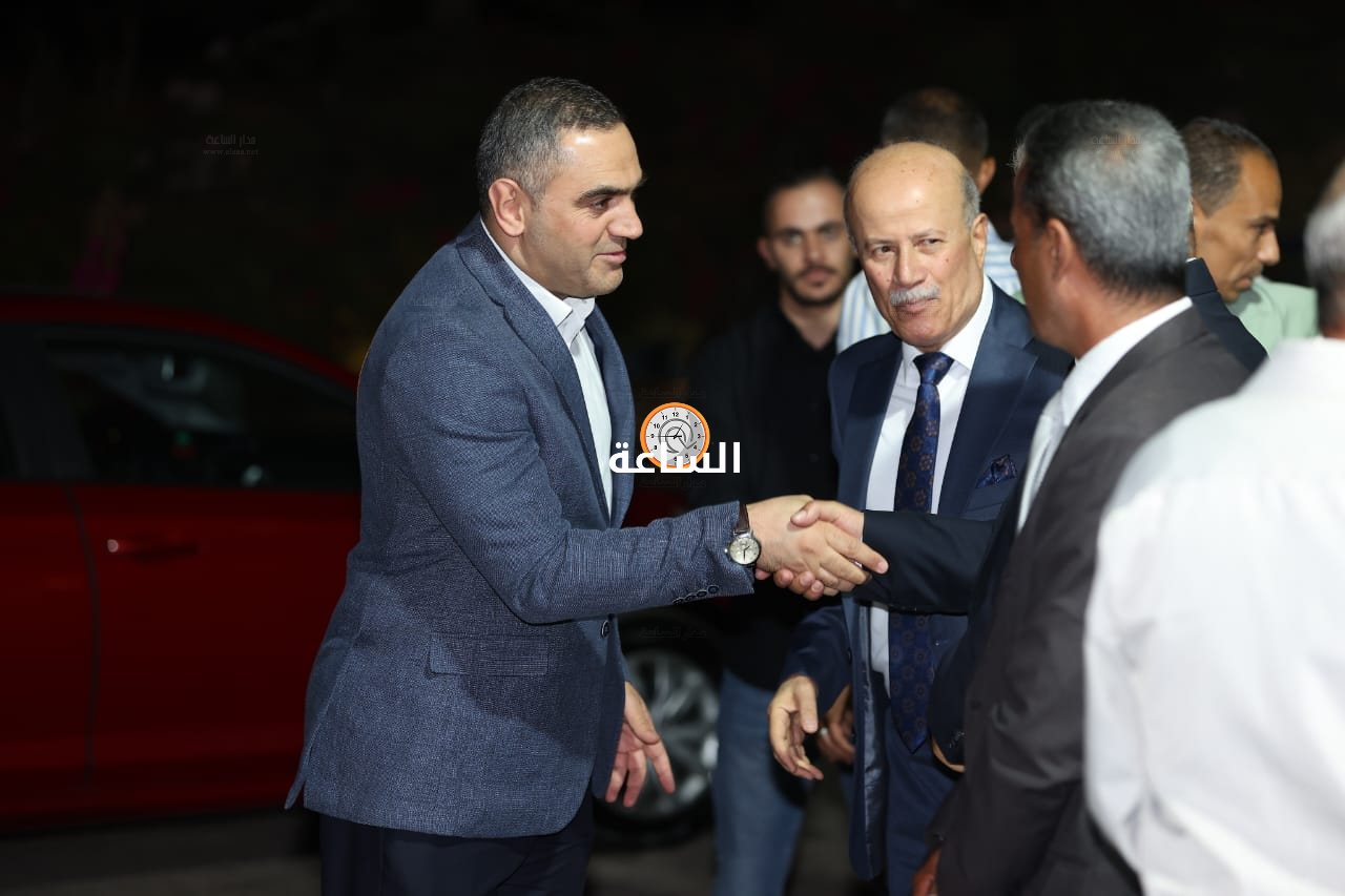 Madar Al-Saa Images 0.6743306566821535