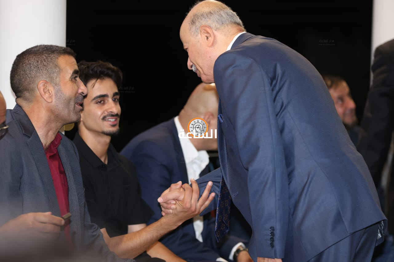 Madar Al-Saa Images 0.10474781840123404