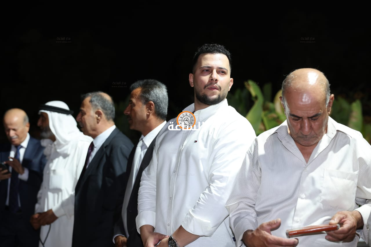 Madar Al-Saa Images 0.4574323201889189