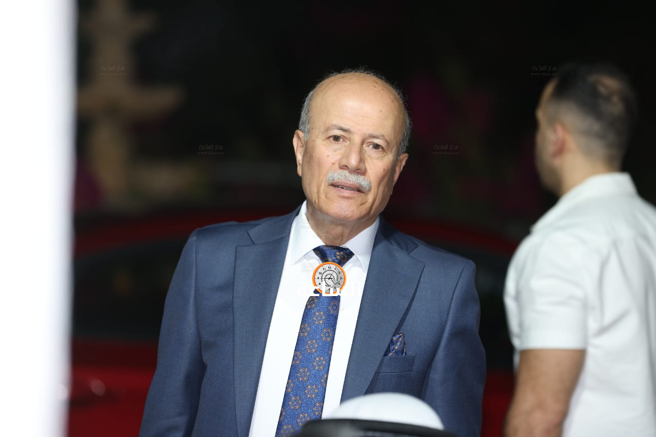 Madar Al-Saa Images 0.22778265715181079