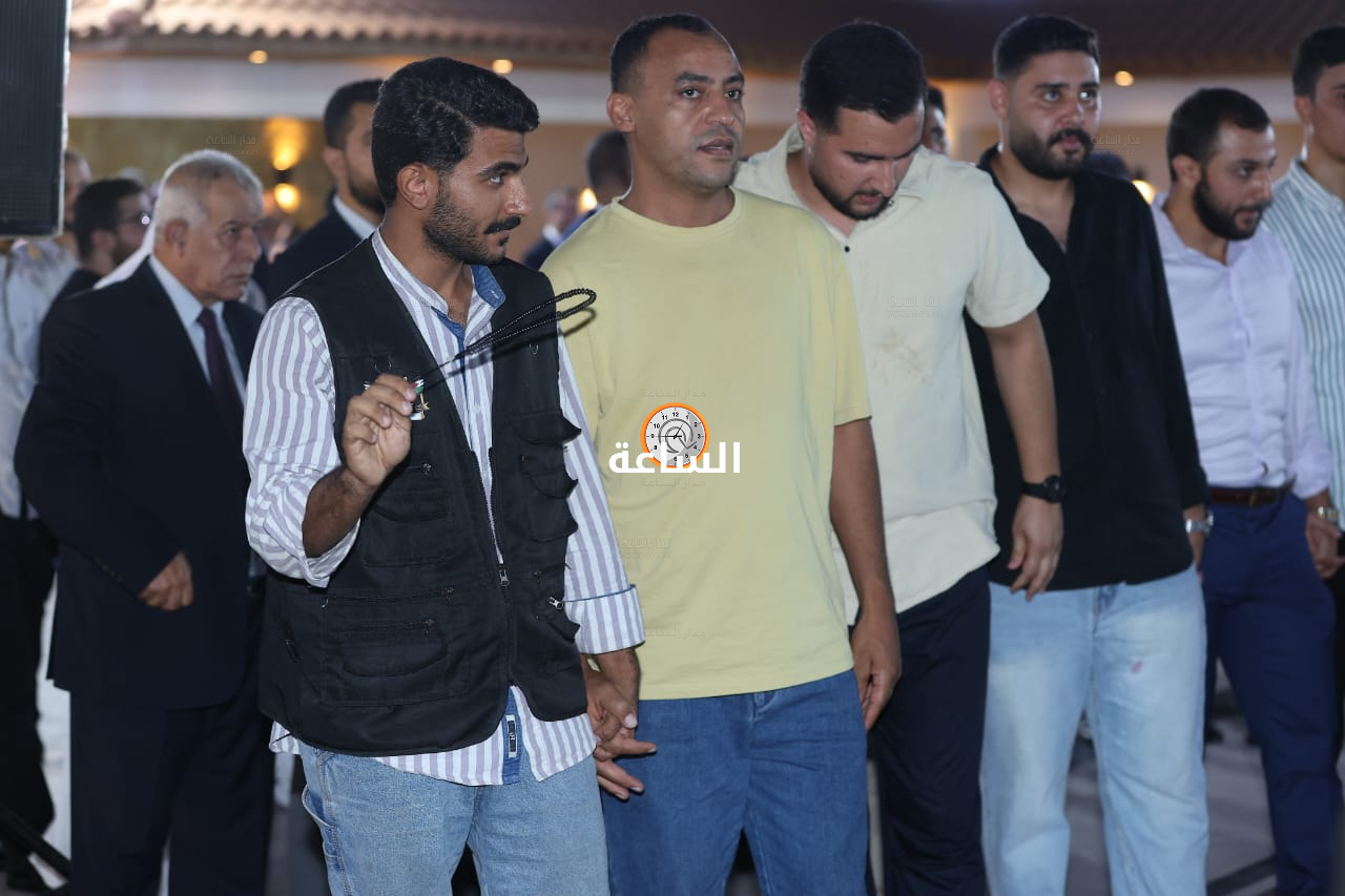 Madar Al-Saa Images 0.3086299391667523